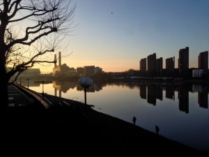 Sunset over the Thames by Wandsworth Bridge, December 2013